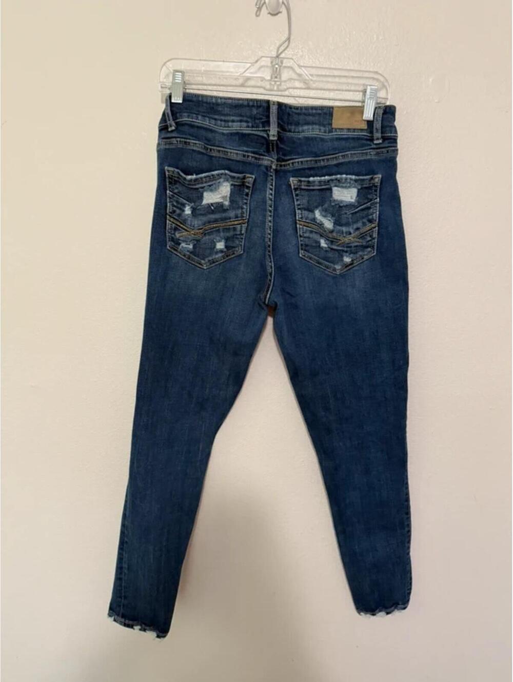 Bke Victoria universal fit mid rise ankle skinny jeans size 29